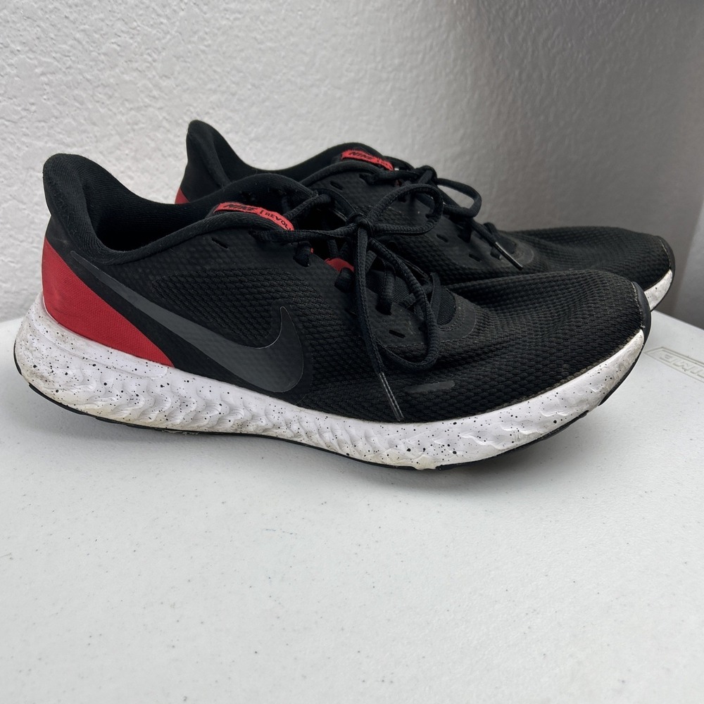 Nike Revolution 5  Running  Shoes Sz 11‎ Black Anthracite Red-BQ3204 003